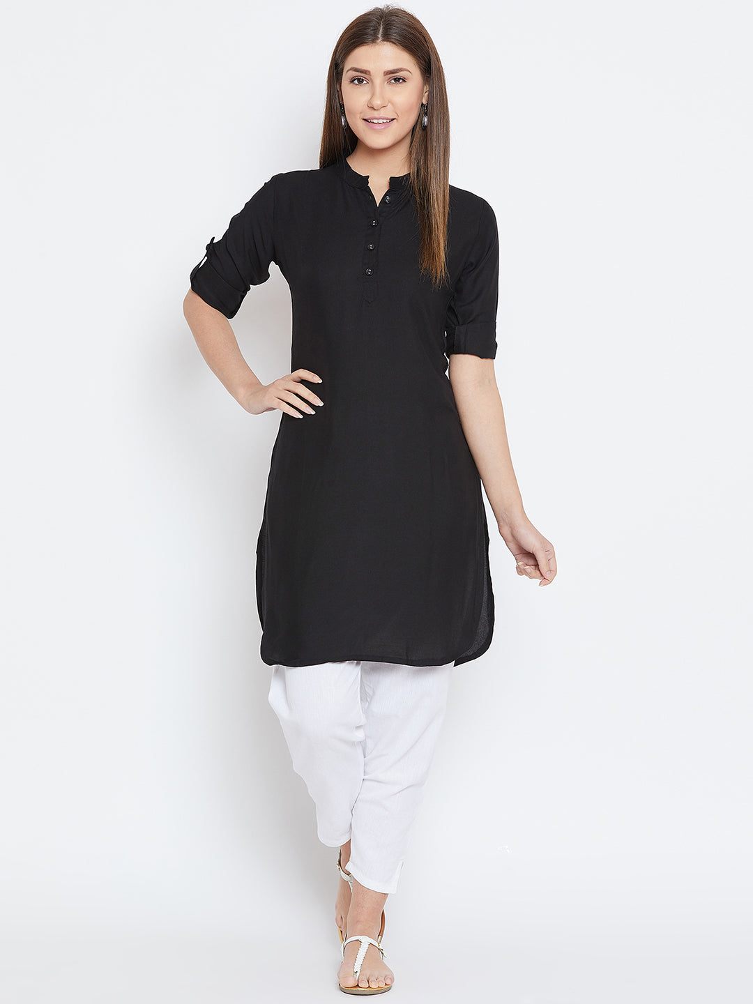 Buy online Women Black Round Neck Straight Kurti from Kurta Kurtis for Women  by Brownverse for ₹659 at 56% off | 2024 Limeroad.com